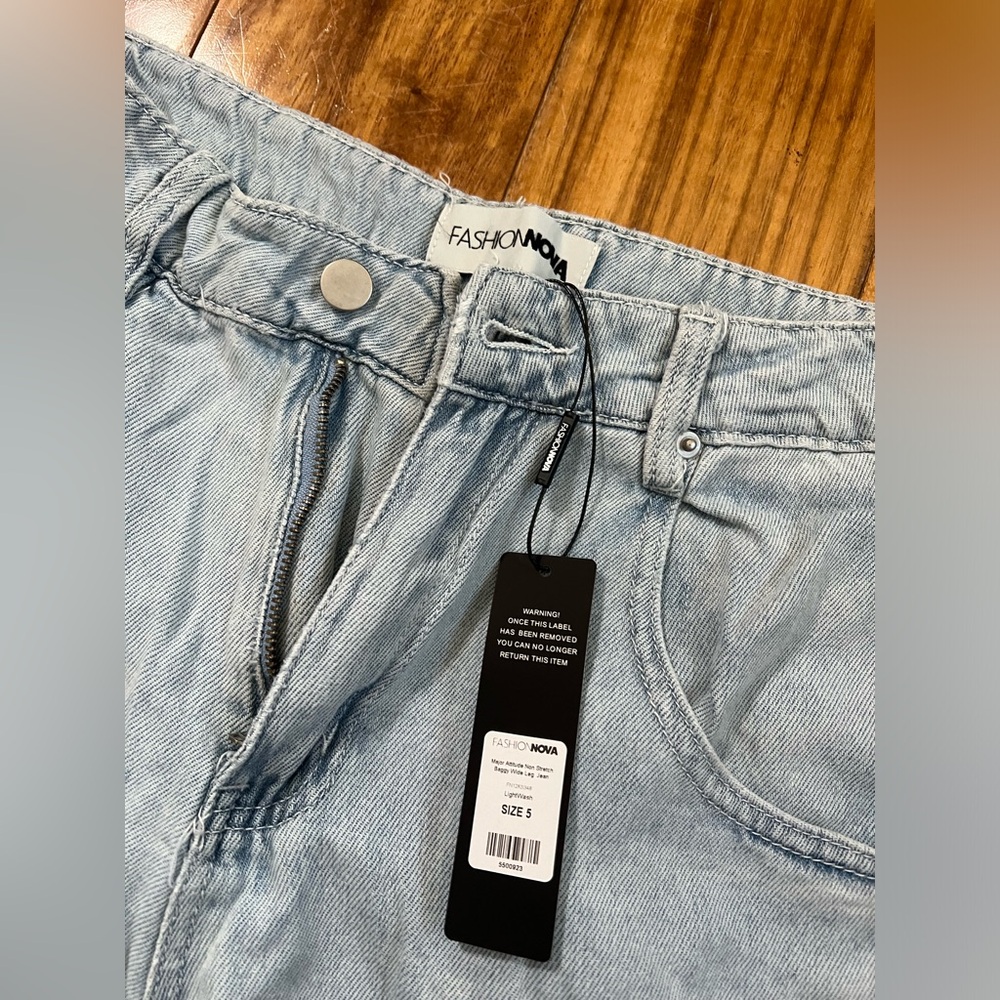 2 Women's Light Blue Jeans
